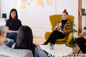 怎么向一个不懂互联网的人介绍产品经理这个岗位？